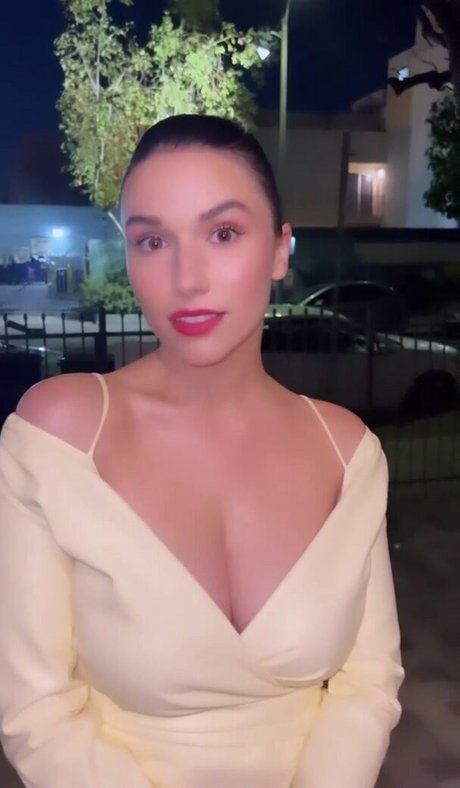 Grace Caroline Currey