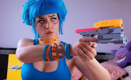 Ezy Summers Cosplay