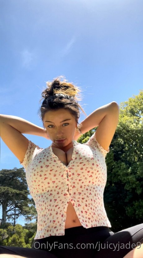 Juicyjade9
