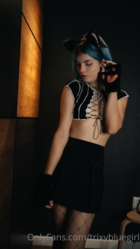 Trixy Blue