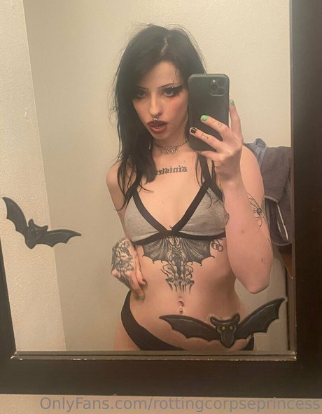 Rottingcorpseprincess