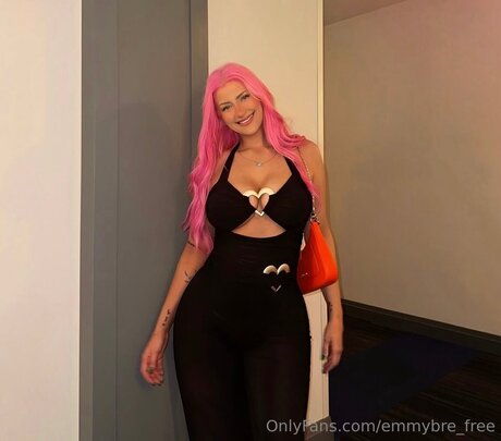 Foto di nudo di fuga di OnlyFans di Emmybre Free