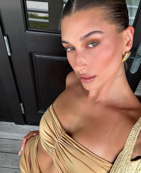 Hailey Baldwin Bieber