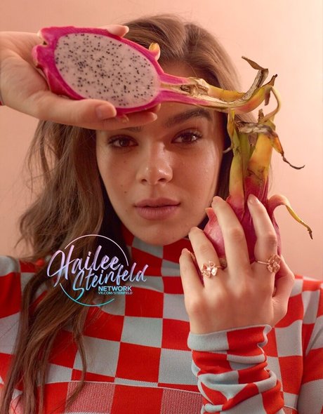 Hailee Steinfeld