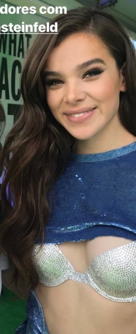 Hailee Steinfeld