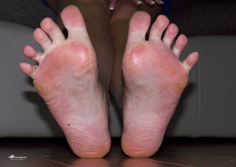 Footlovegirls