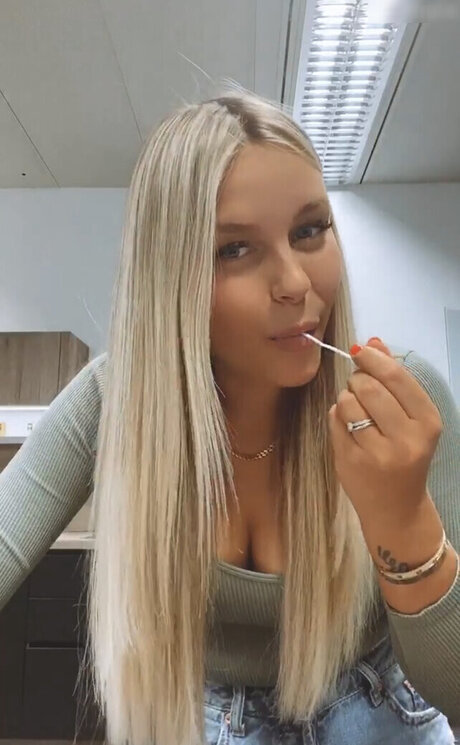 Dagi Bee