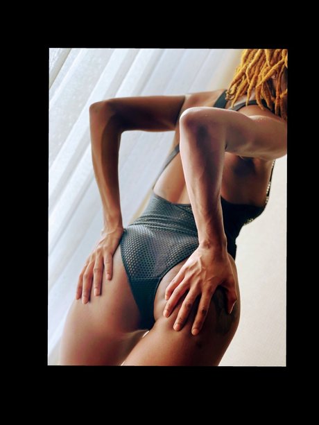 Foto di nudo di fuga di OnlyFans di Lady Taboo