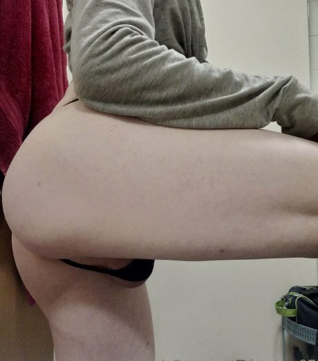 Sfemboy97
