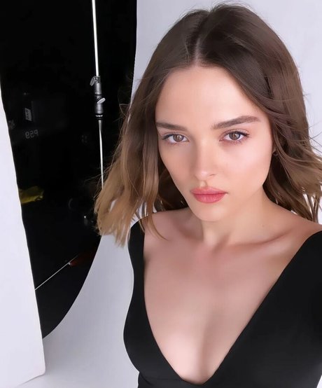 Charlotte Lawrence