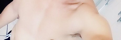 Foto di nudo di fuga di OnlyFans di Lauzimiro