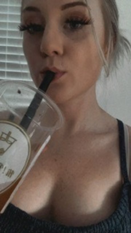 Foto di nudo di fuga di OnlyFans di  Akim 