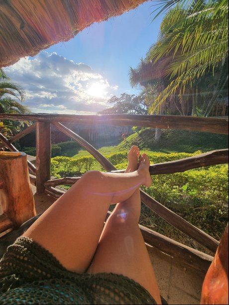 Foto di nudo di fuga di OnlyFans di Madian Recinos