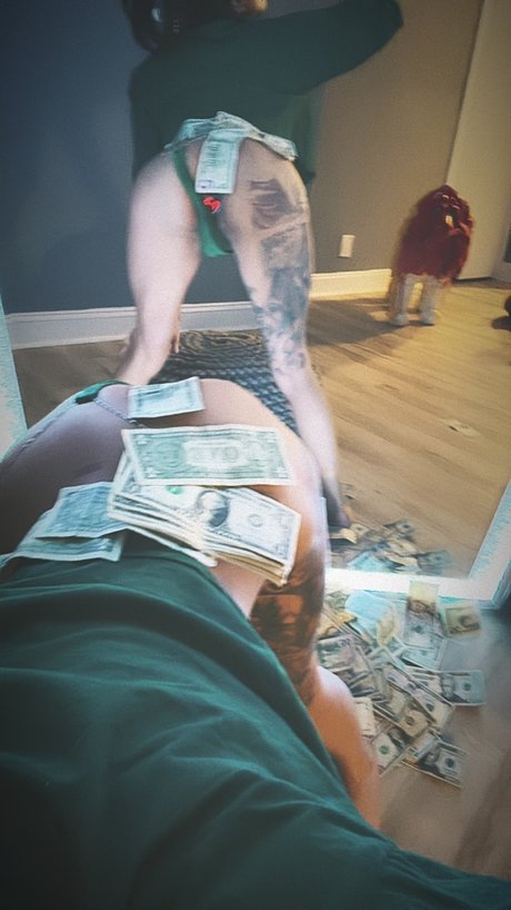 Foto di nudo di fuga di OnlyFans di Babyj