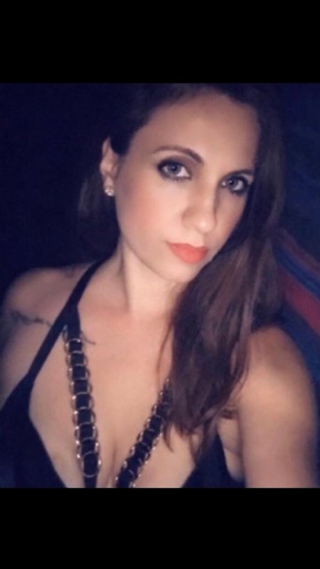 Dominatrix Nikita Reign