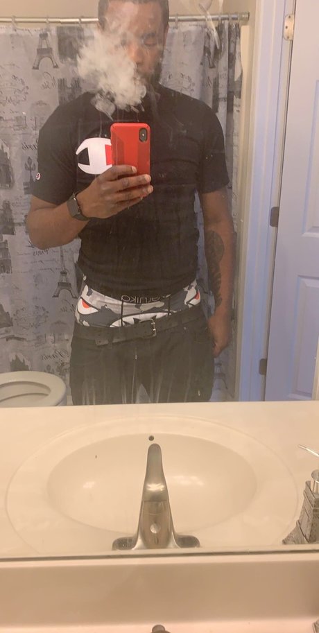 Foto di nudo di fuga di OnlyFans di Muddyworld