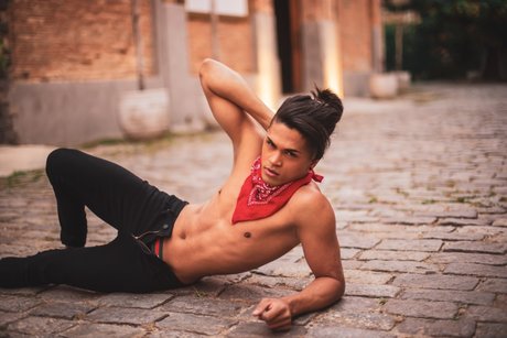 Foto di nudo di fuga di OnlyFans di Marcos Oliver