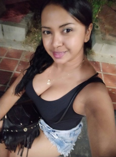 Foto di nudo di fuga di OnlyFans di Cosita Oficial