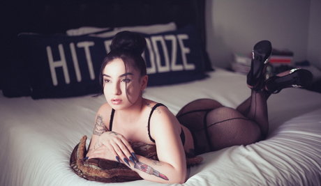 Foto di nudo di fuga di OnlyFans di Mav