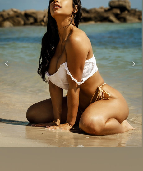 Foto di nudo di fuga di OnlyFans di Ana Labrin