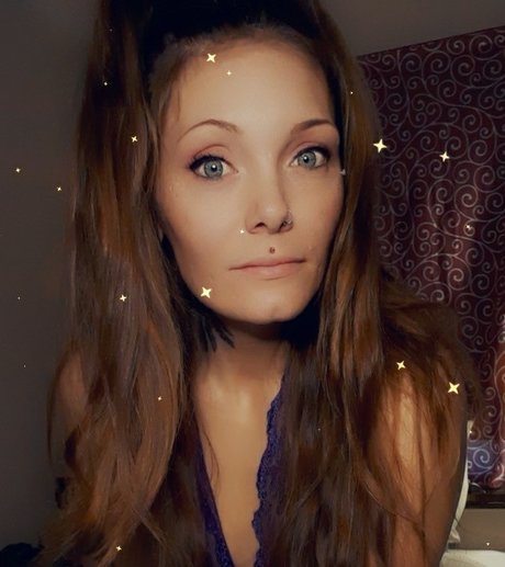 Cedar Roses Free Page