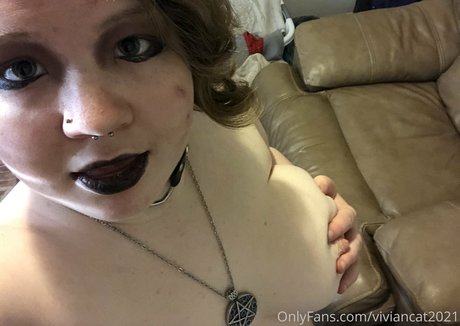 Viviancat2021