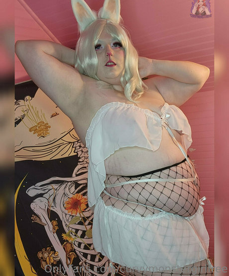 Curvymonstergirlfree