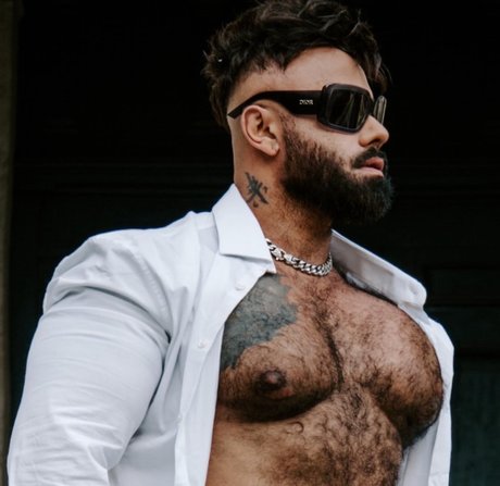 Bearded Huge Muscle