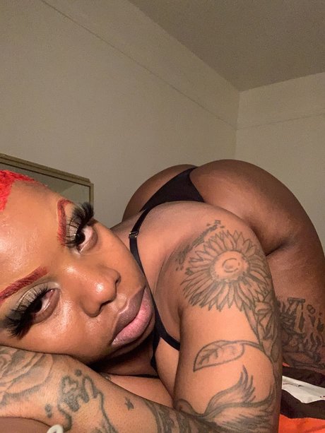 Foto di nudo di fuga di OnlyFans di The Pussy God Muva
