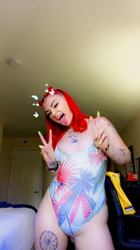 Foto di nudo di fuga di OnlyFans di Redheadshawty