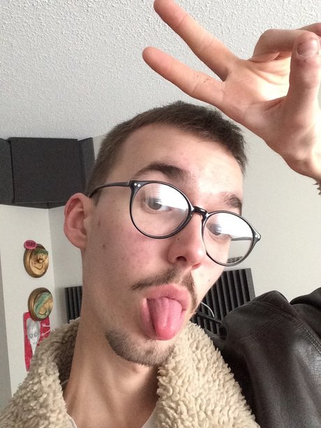 Foto di nudo di fuga di OnlyFans di Clumsydutch