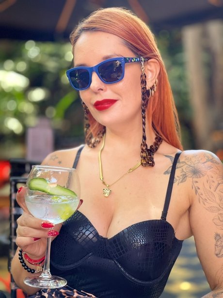 Una Copa En Algn Lugar De La Ciudad 