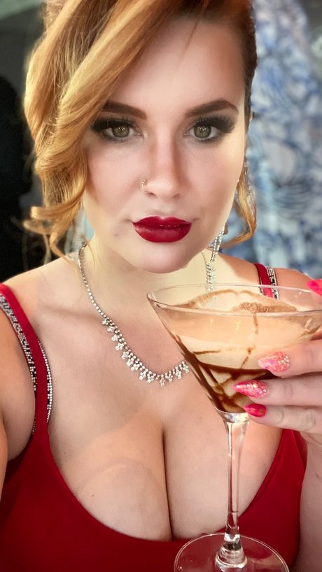 Foto di nudo di fuga di OnlyFans di Alliebama91