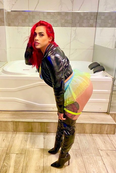 Foto di nudo di fuga di OnlyFans di La Roja