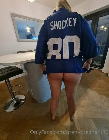 Prettypregnant35