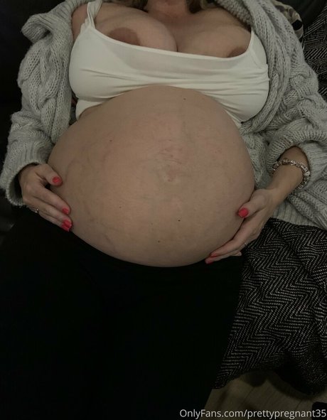 Prettypregnant35