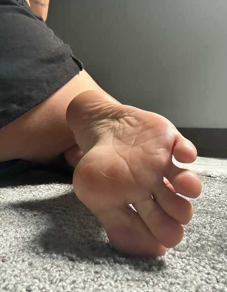 Barefootgoddessbri