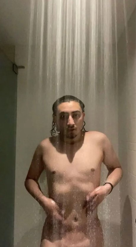 Foto di nudo di fuga di OnlyFans di Aaron Star