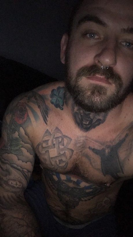 Foto di nudo di fuga di OnlyFans di Bill Wang