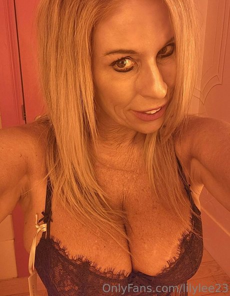 Lilylee23