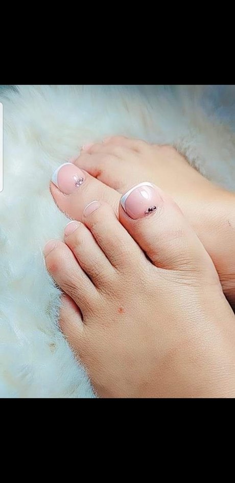 Foto di nudo di fuga di OnlyFans di Primavera  Otoo