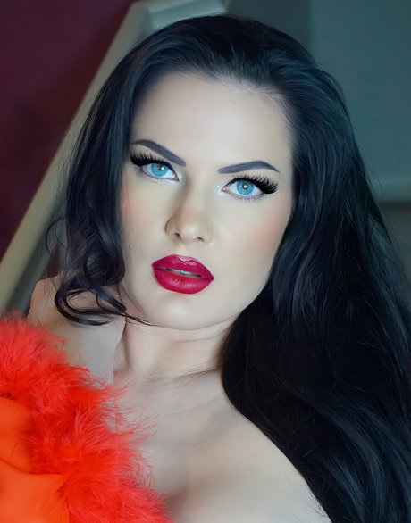 Raven Rose Platinum Page