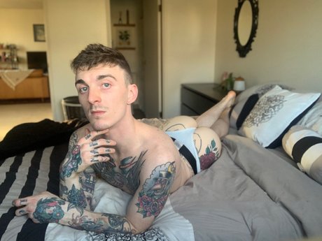 Foto di nudo di fuga di OnlyFans di Remi And Max