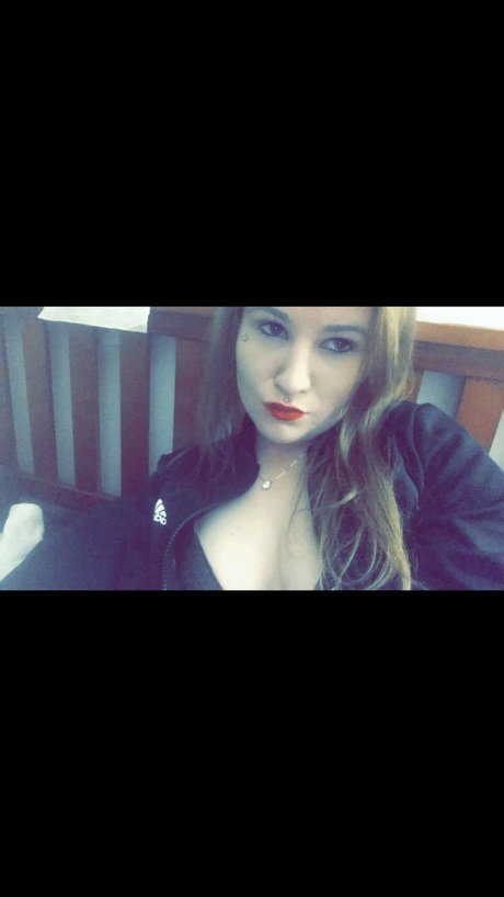 Foto di nudo di fuga di OnlyFans di Sabrina Michelle