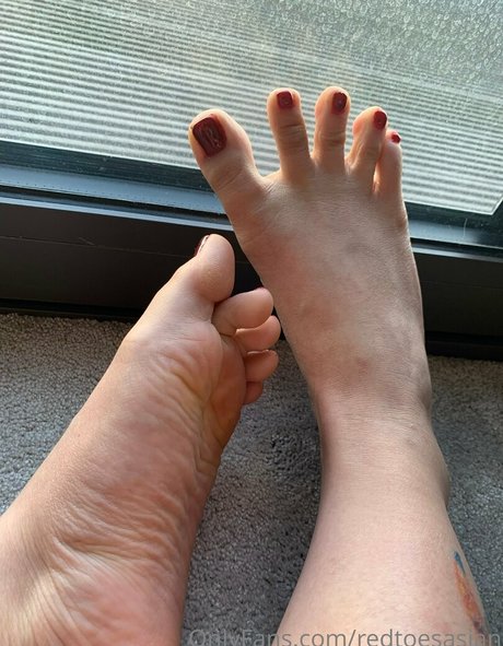 Redtoesasian