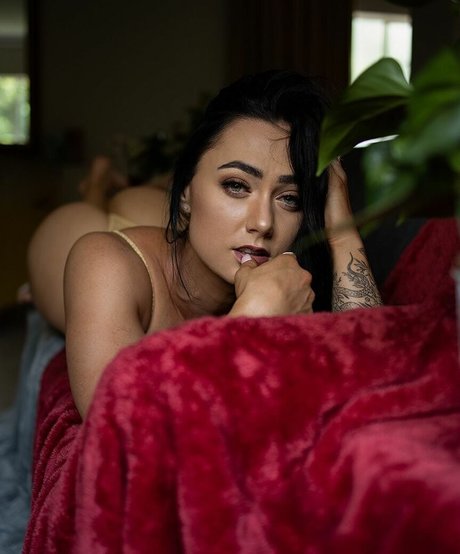 Foto di nudo di fuga di OnlyFans di Yolande Parsons