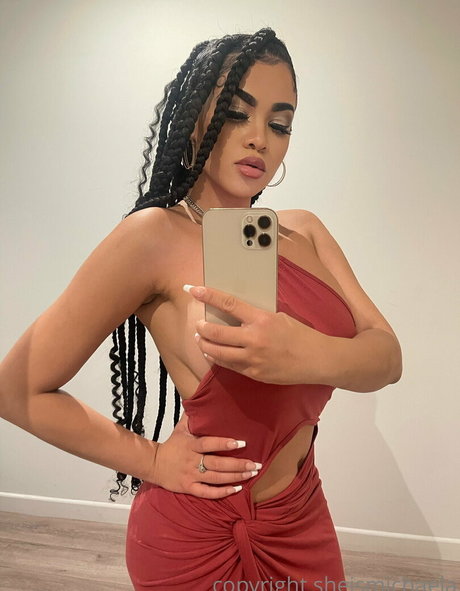 Sheismichaela
