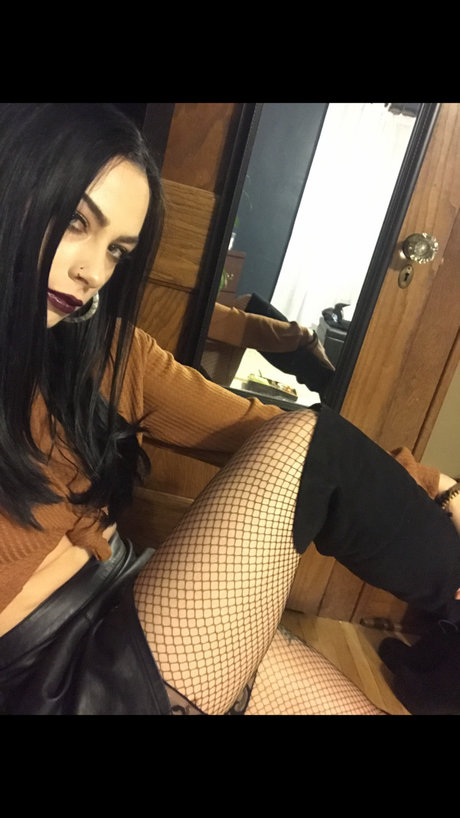 Foto di nudo di fuga di OnlyFans di Sienna