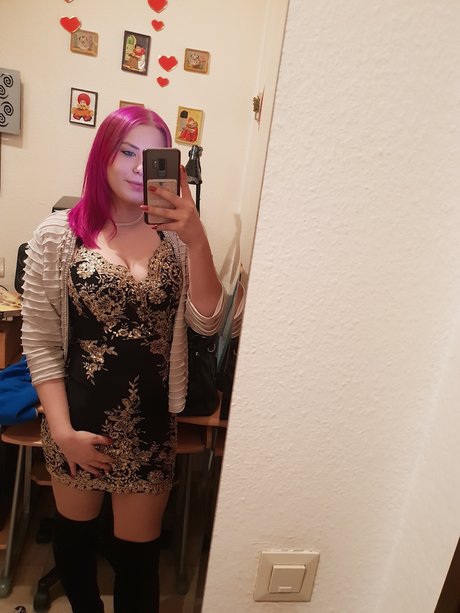 Foto di nudo di fuga di OnlyFans di Jesmin