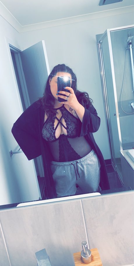 Foto di nudo di fuga di OnlyFans di Maddy